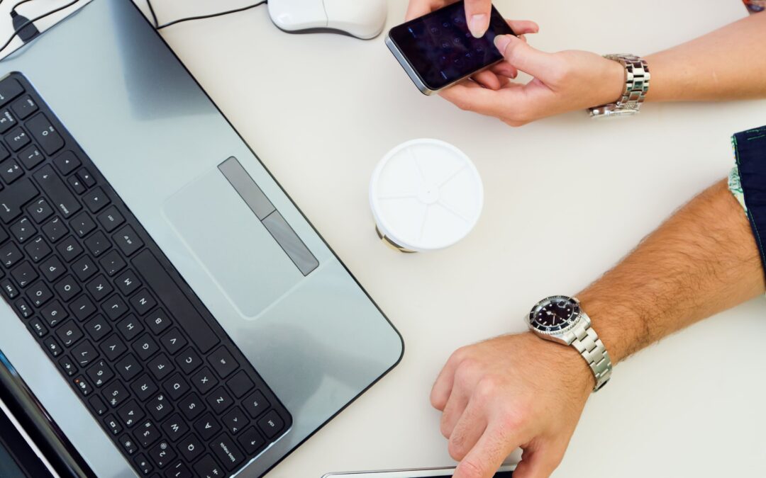 Puesto de trabajo digital 2026: de la conectividad a la productividad aumentada