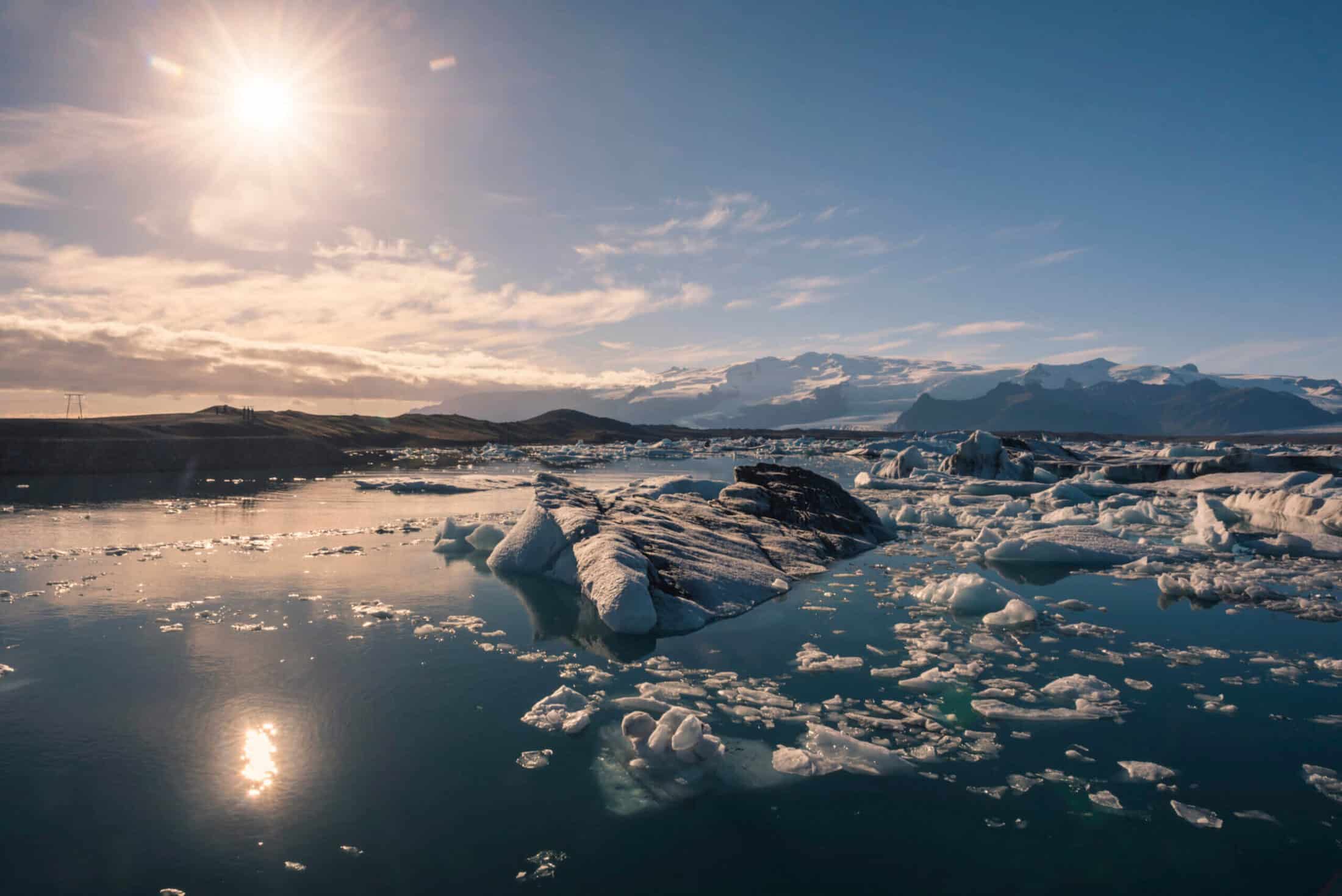 Hielo en el polo deshaciéndose por el cambio climático